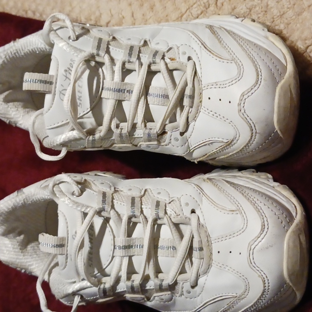 Skechers